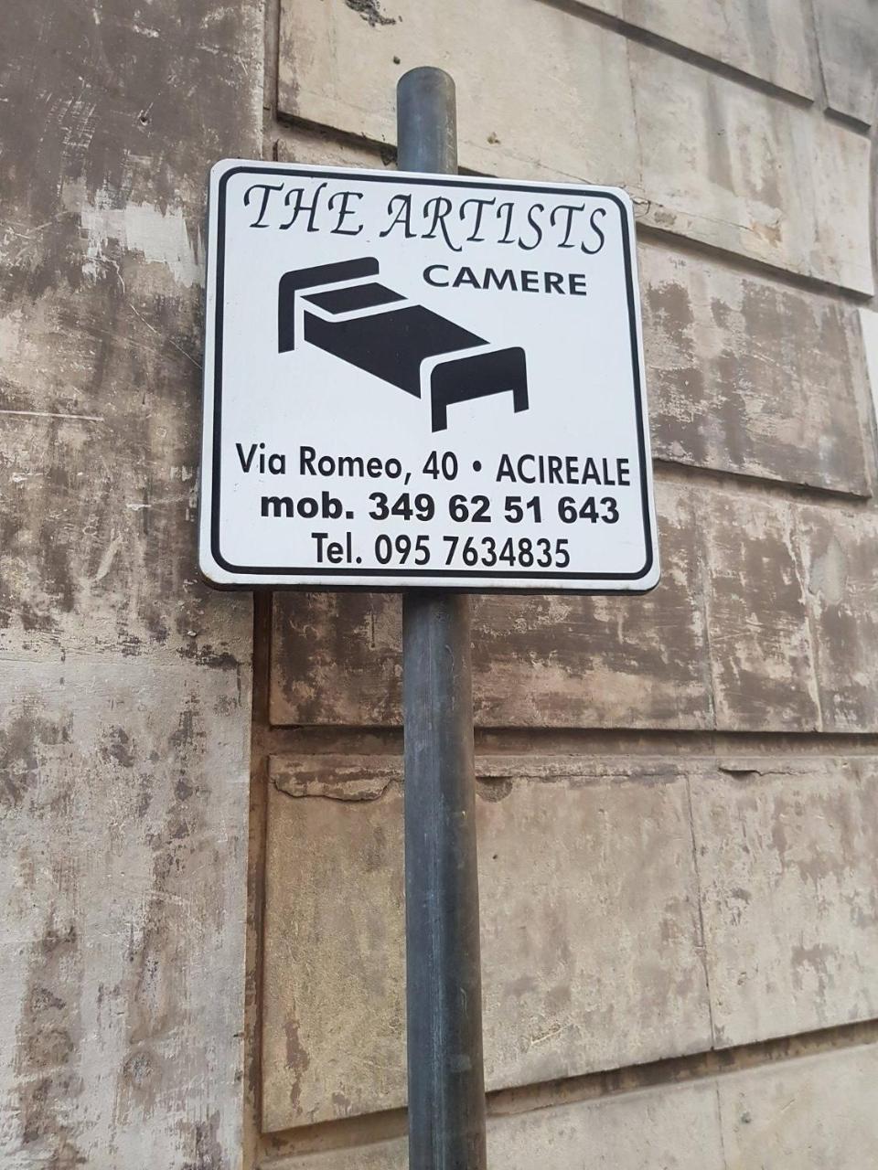 לינה וארוחת בוקר אסראלה The Artists מראה חיצוני תמונה